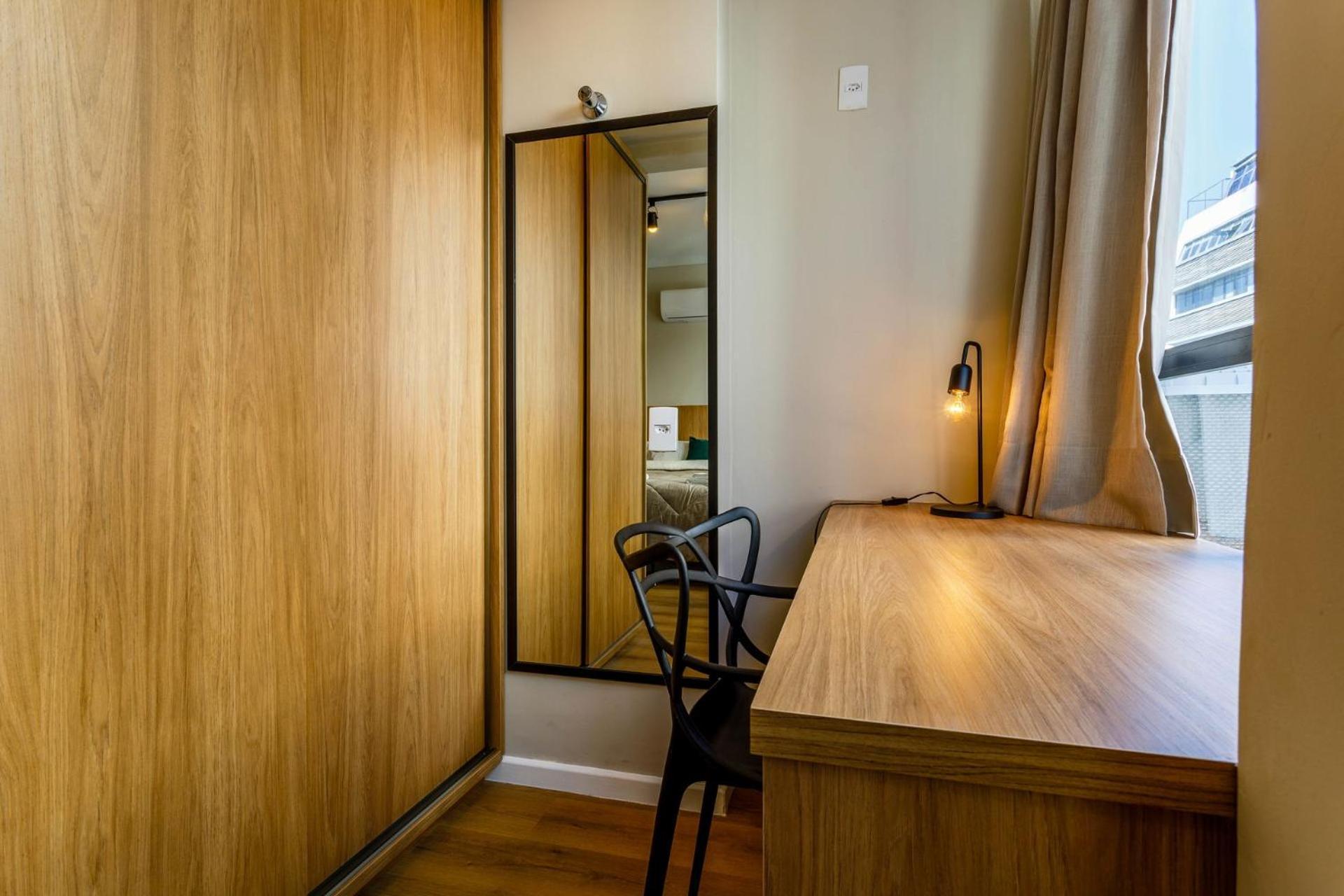 Apartamento Apto confortável e bem localizado no Centro de Floripa P1254 *